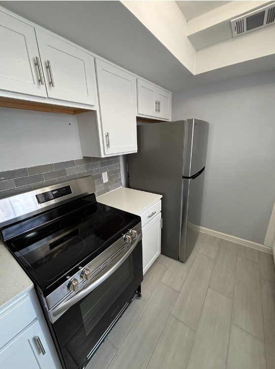 images/residential/Devonshire%20Condos%201.png#joomlaImage://local-images/residential/Devonshire Condos 1.png?width=558&height=750
